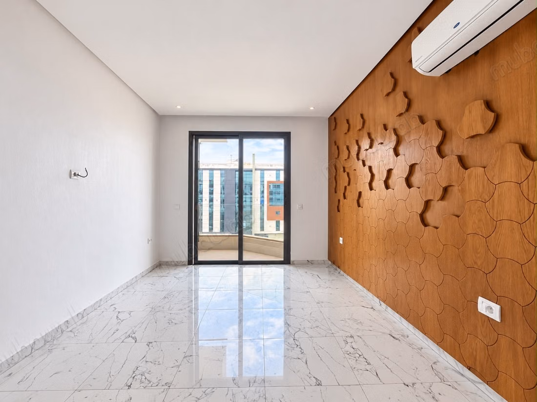 Piattaforma per ufficio 100m Oasis strada del Jadida