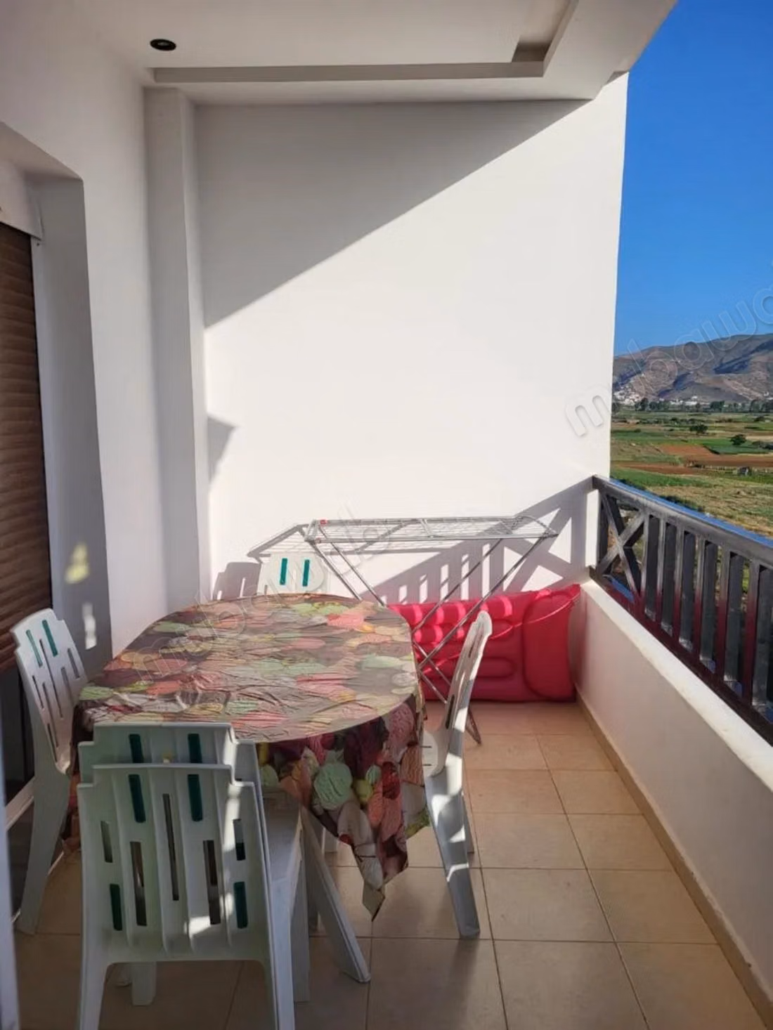 Appartement en vente à Oued Laou. Superficie 60 m². Bien meublé