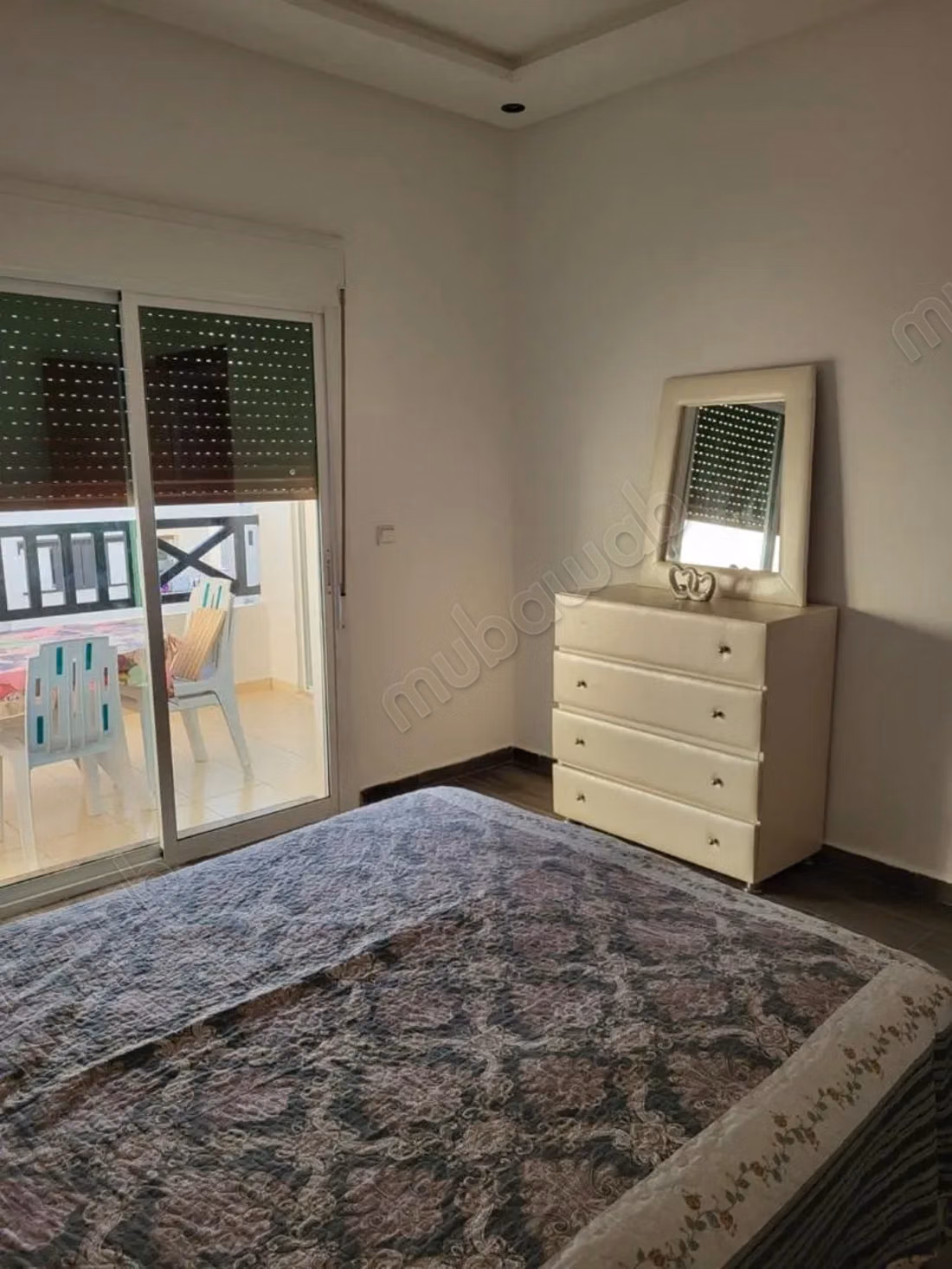 Appartement en vente à Oued Laou. Superficie 60 m². Bien meublé