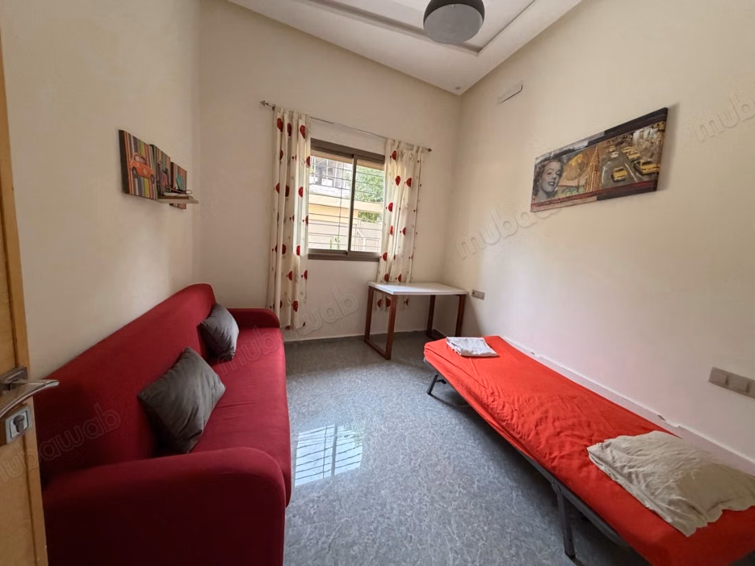 Appartement en location à Hay Targa.
Superficie 68m².
Meublé