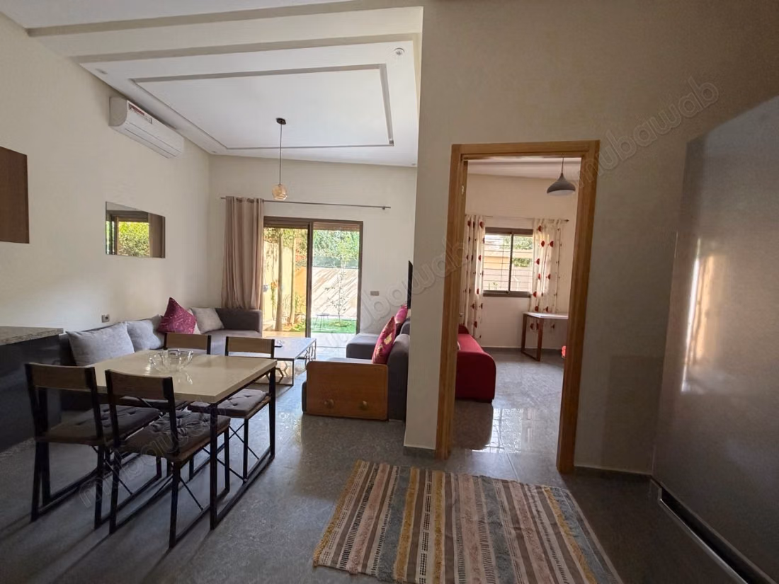 Appartement en location à Hay Targa.
Superficie 68m².
Meublé