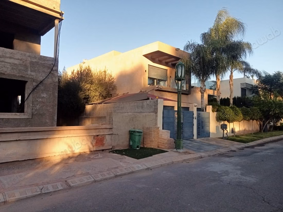 Villa semie finie Amelkis