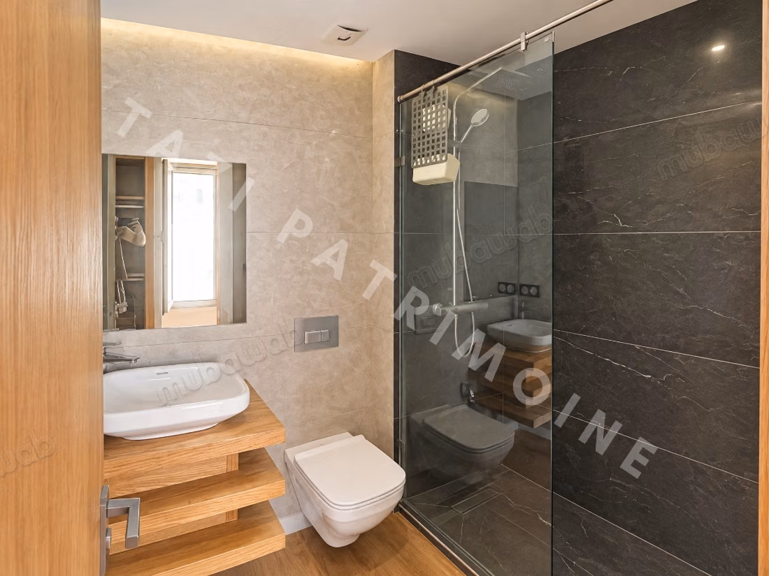 À vendre 2 ch avec terrasse sans vis à vis invest
