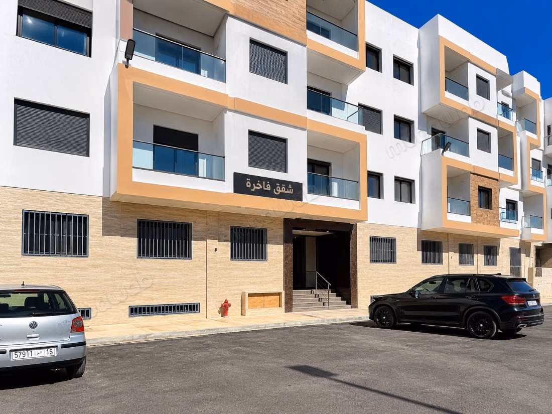 Appartamento in vendita a Martil. Superficie 66 m². Piscina e servizio di portineria