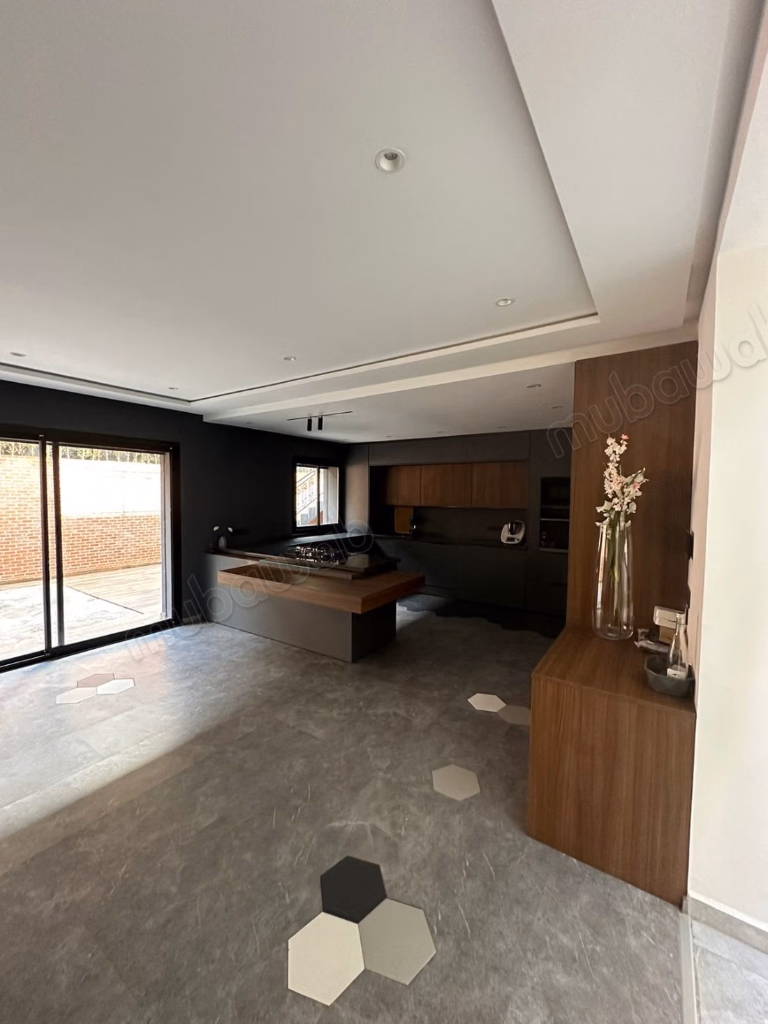 Casa de alto standing en venta en Ville Verte. 5 habitaciones cómodas. Bien amueblado