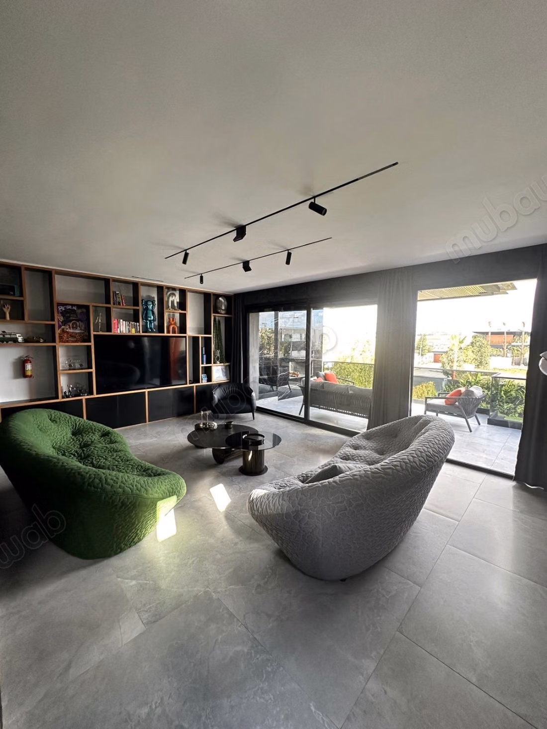 Casa de alto standing en venta en Ville Verte. 5 habitaciones cómodas. Bien amueblado