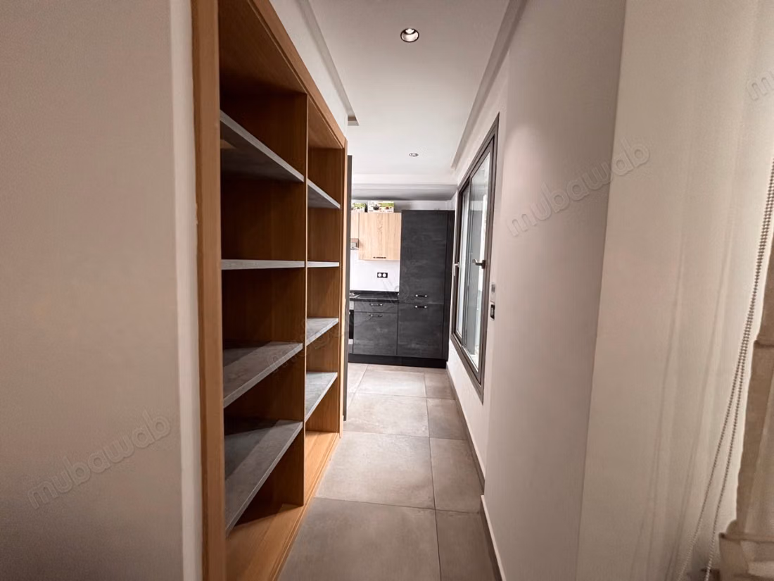 Bel appartement à louer à Gauthier. 3 grandes chambres. Grenier