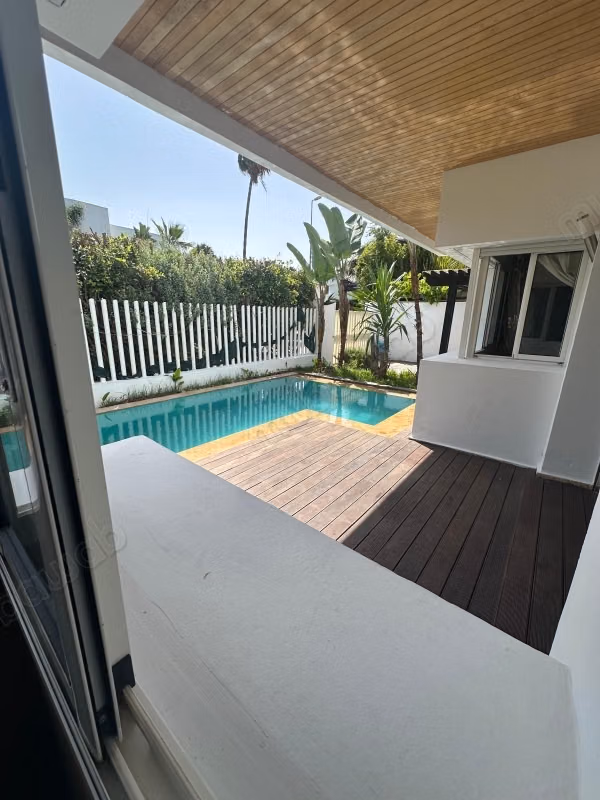 A louer villa meuble skhirat 420m²