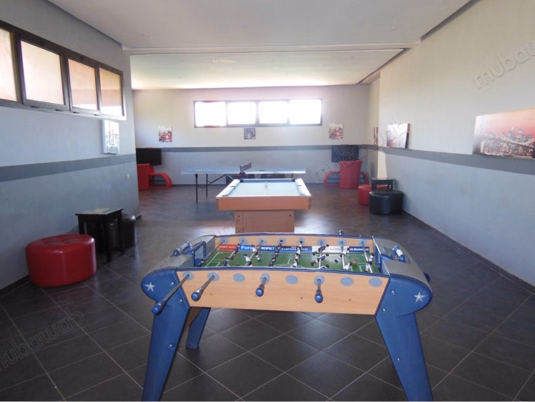 Appartement 97 m² en location meublé à Route Casablanca à Marrakech. 2 chambres. Bien meublé, résidence avec piscine