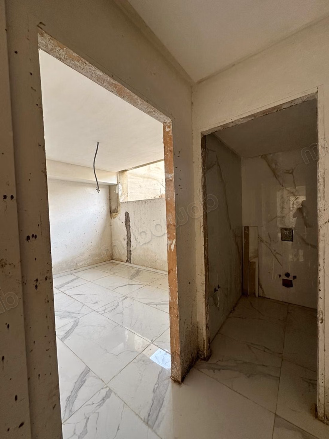 Vente villa de luxe à Plage Oued Cherrat. 
Surface totale 250 m². 
Parking et terrasse