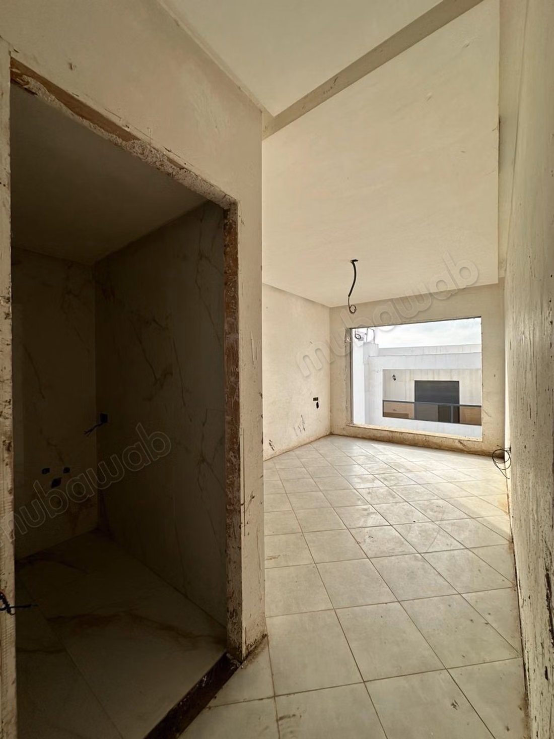 Vente villa de luxe à Plage Oued Cherrat. 
Surface totale 250 m². 
Parking et terrasse