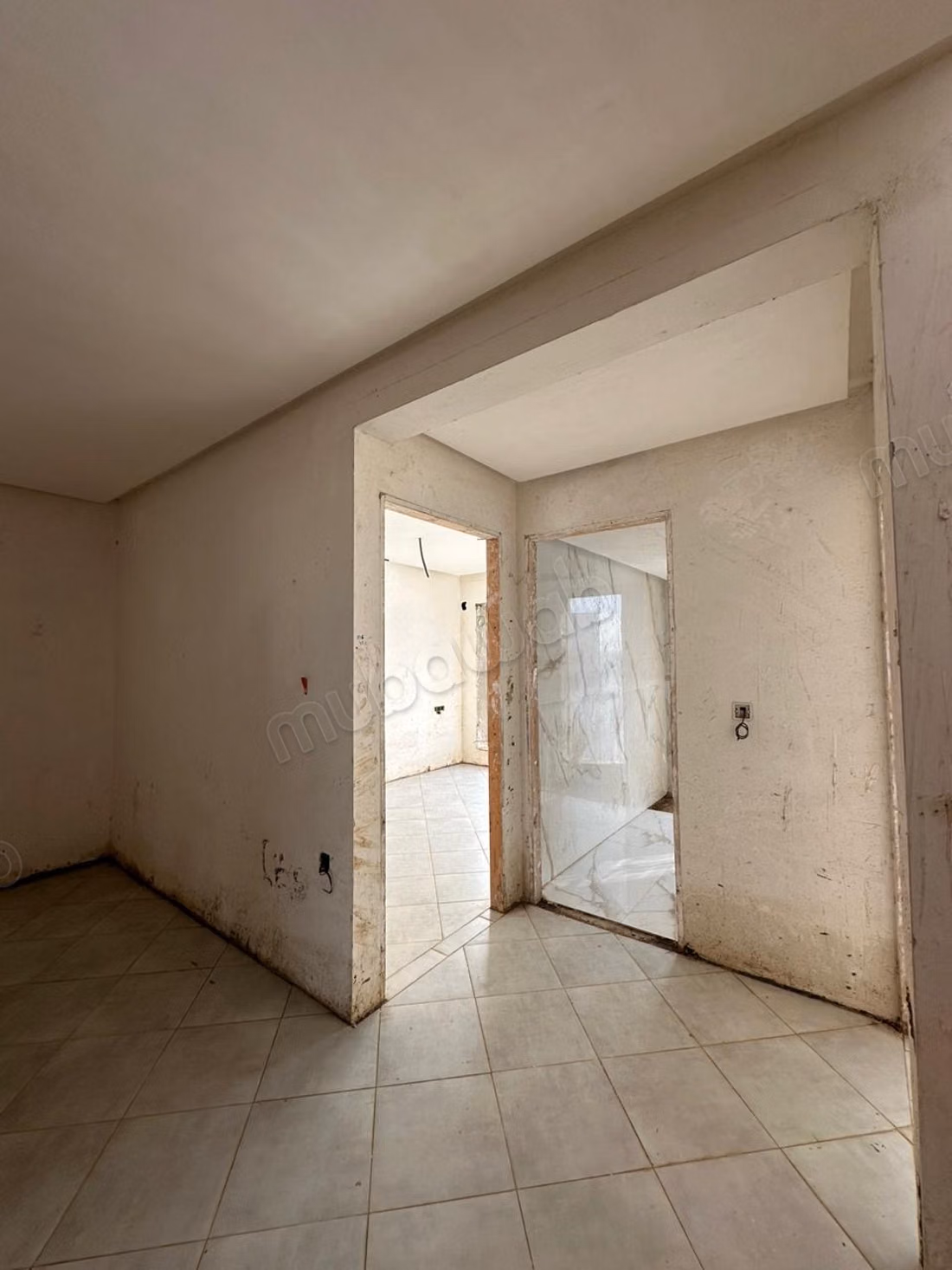 Vente villa de luxe à Plage Oued Cherrat. 
Surface totale 250 m². 
Parking et terrasse