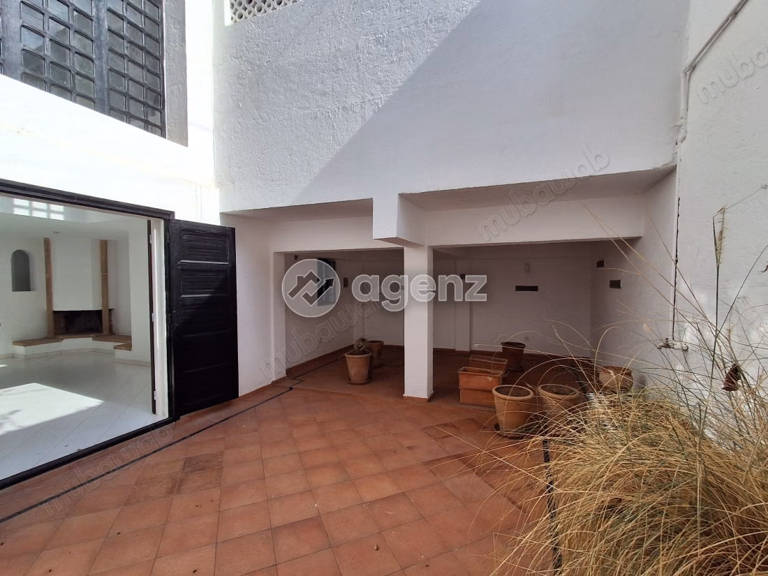 Villa à vendre 161 m², 3 chambres 
Harhoura 
Skhirate 
Témara