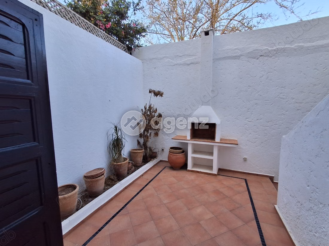 Villa à vendre 161 m², 3 chambres 
Harhoura 
Skhirate 
Témara