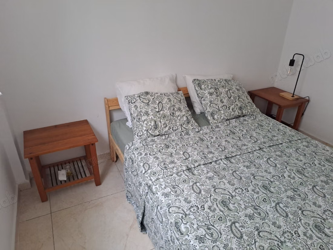 Vente d'un bel appartement à Gueznaia. 3 chambres agréables. Bien meublé