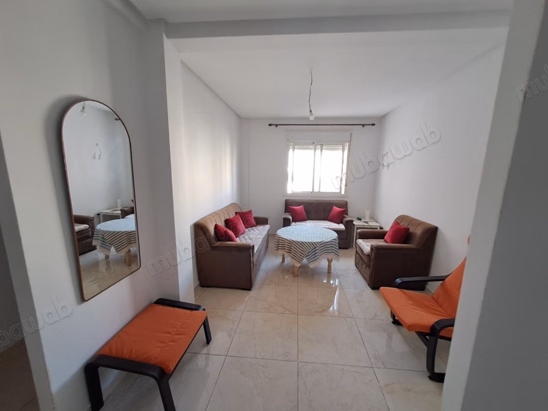 Vente d'un bel appartement à Gueznaia. 3 chambres agréables. Bien meublé
