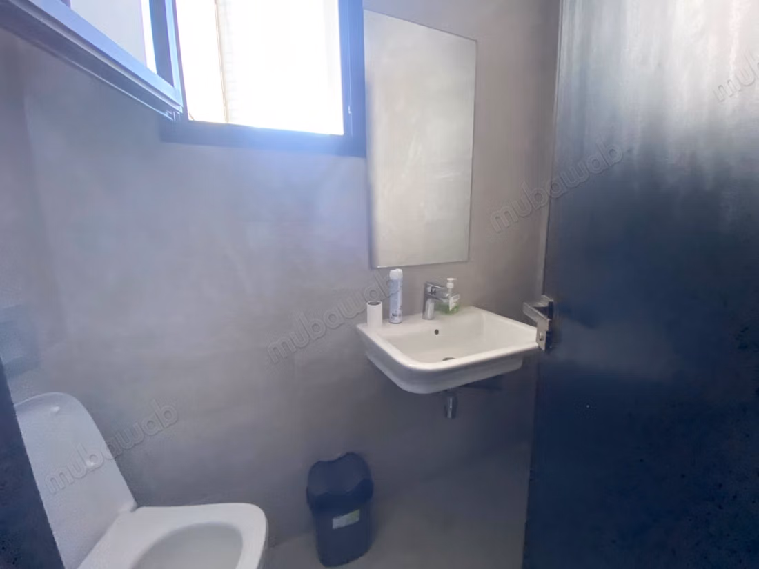 Bureau Prime Aménagé De 227 M² En Location Oasis