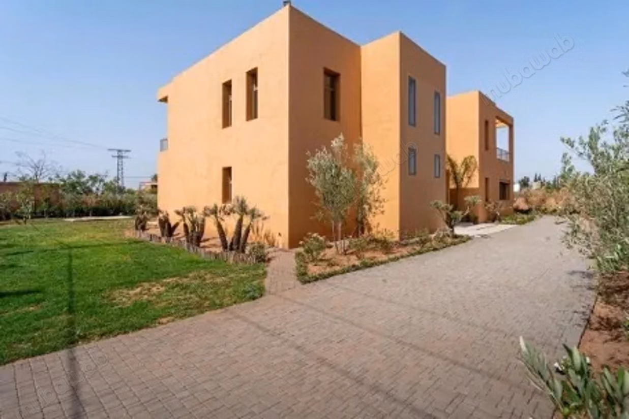 Villa for sale: view of the Atlas in a set of three villas, Route de Fès, Marrakech