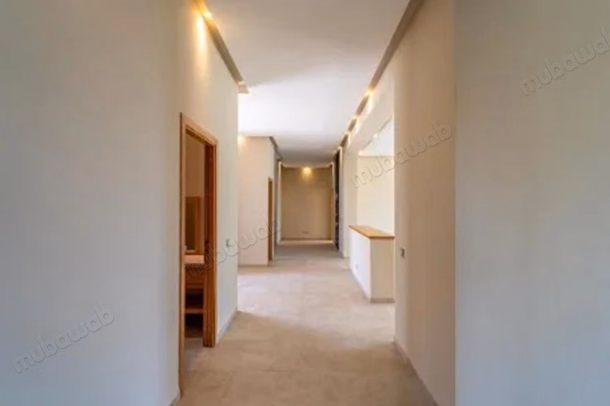 Villa for sale: view of the Atlas in a set of three villas, Route de Fès, Marrakech