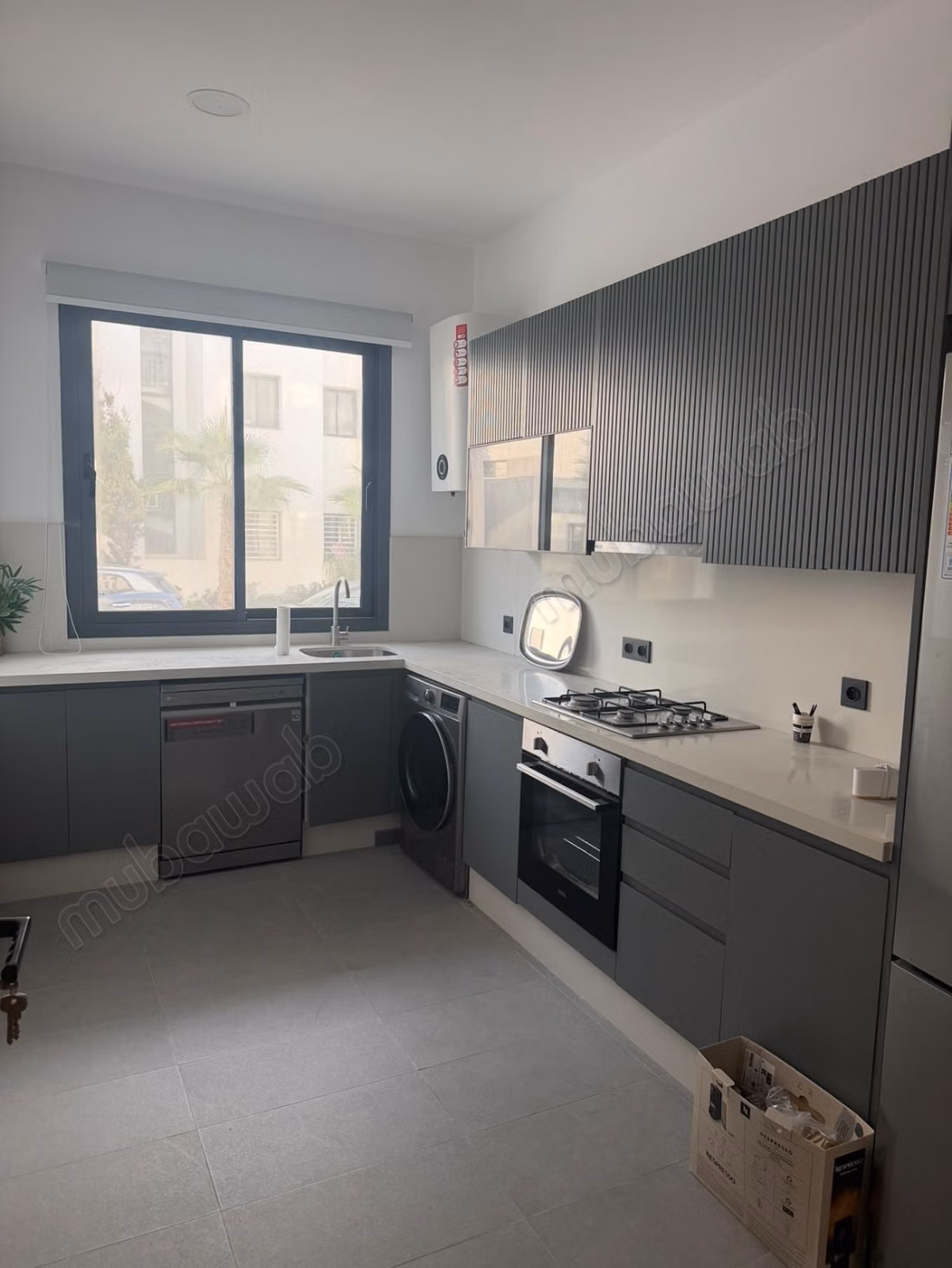 Très bel appartement en location à Harhoura.
Superficie 128 m².
Meublé