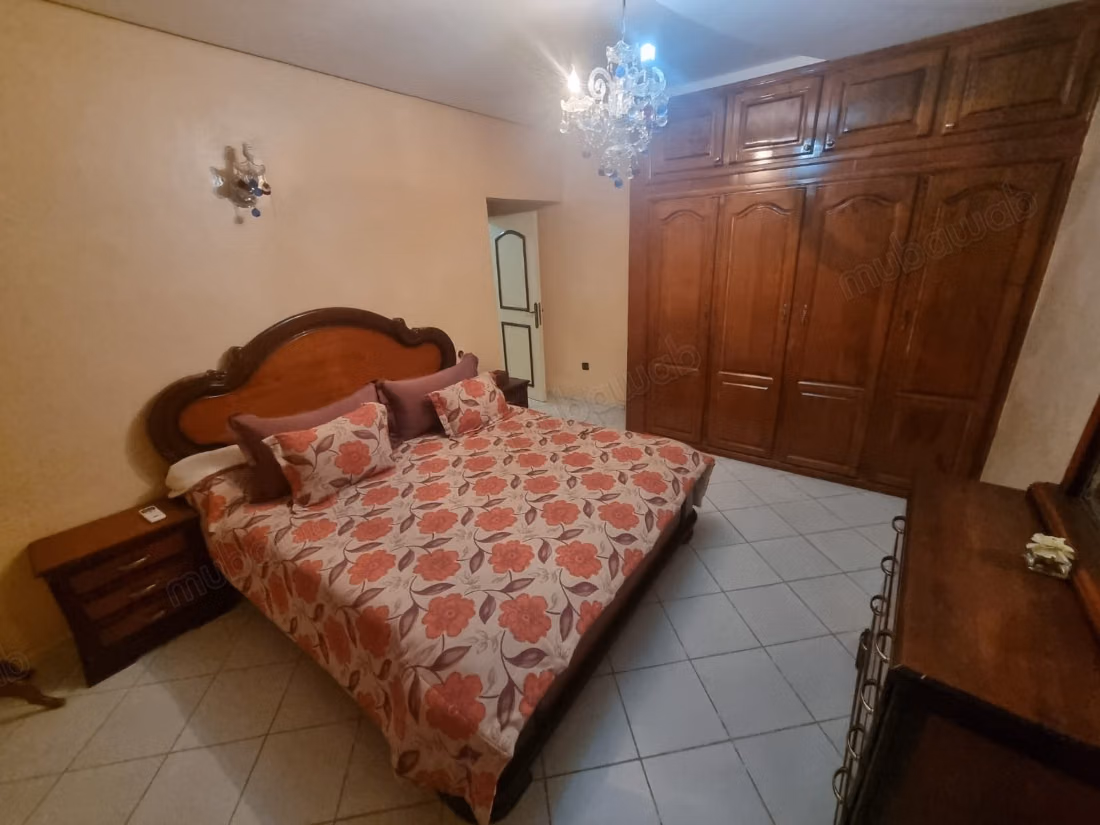 À vendre : Appartement dans l'Extension Dakhla. 1 Partie. Résidence sécurisée équipée d'un système de réception de chaînes satellites