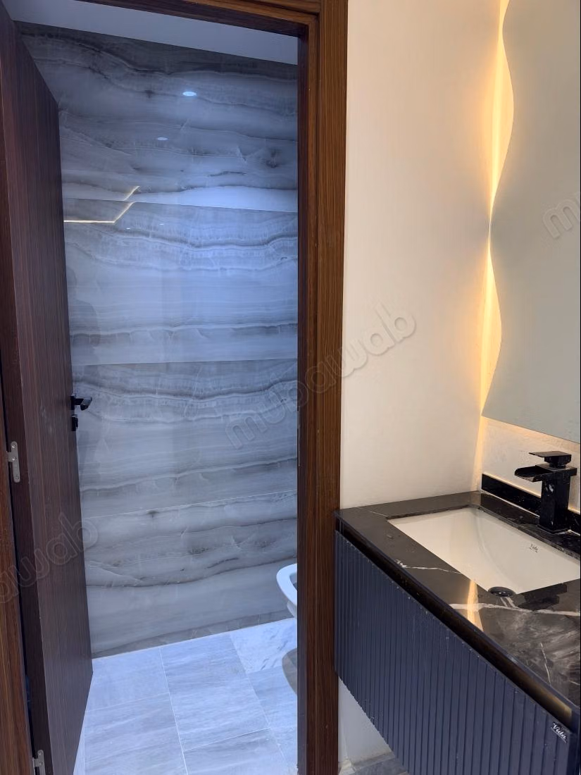 Superbo appartamento in vendita nel centro di Fes. 3 camere. Sistema satellitare e residenza sicura