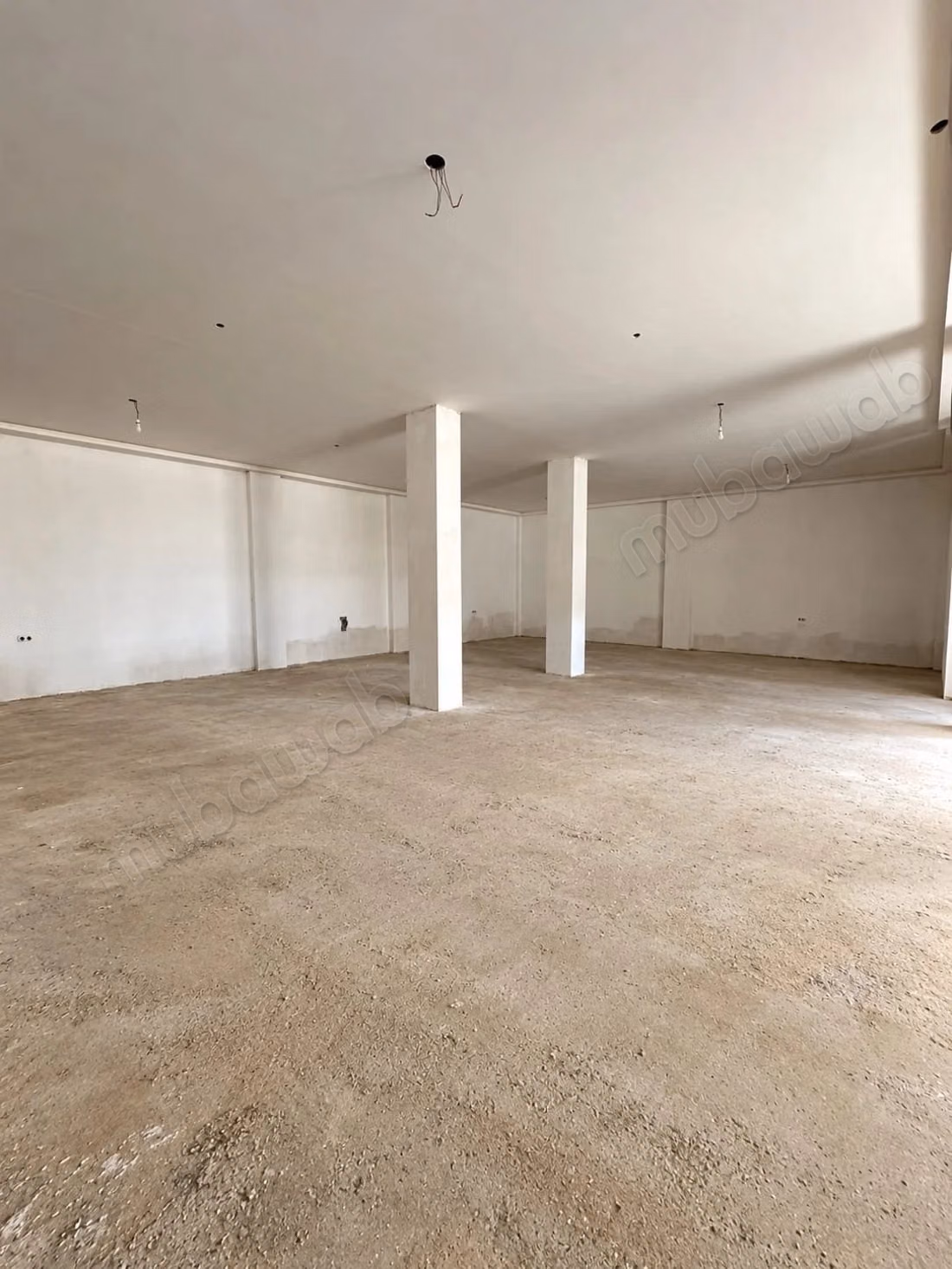 Local commercial de 172 m² à Moujamaa El Hassani – Emplacement stratégique à fort potentiel