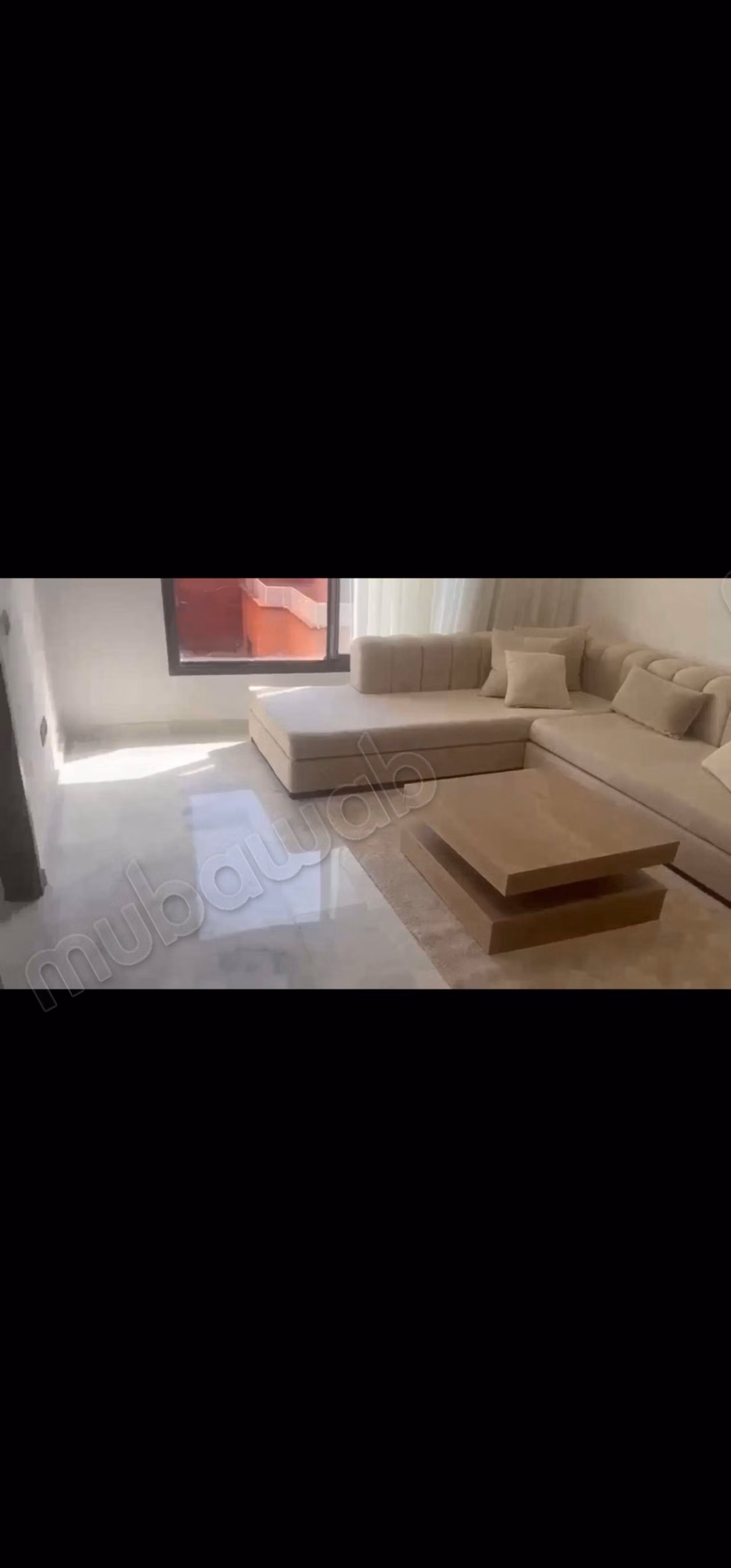 Location d'un appartement à Oasis. 1 Pièce. Spacieux salon européen