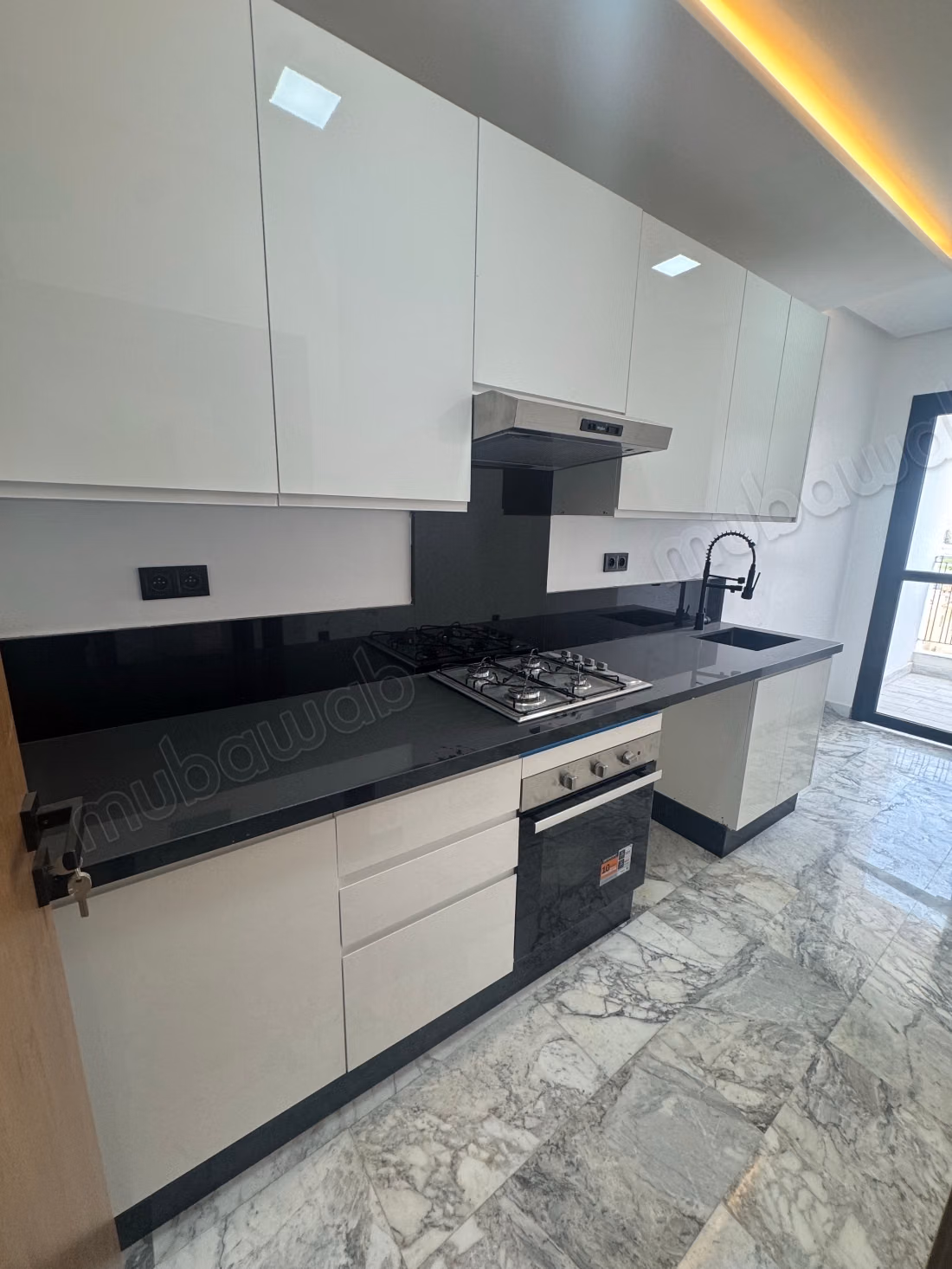 Apartamento en venta en Ferme Bretonne Hay Arraha. 3 habitaciones grandes. Puerta blindada y residencia segura