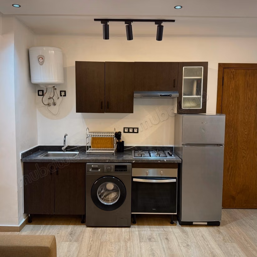Location quotidienne d'un appartement meublé au centre-ville. 2 chambres. Près de la corniche