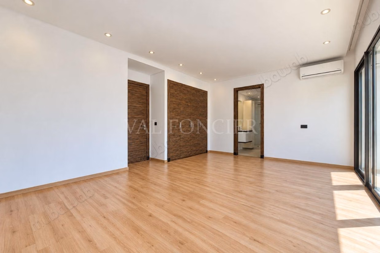Alquiler Apartamento en Planta Baja 3 Fachadas 4 Habitaciones, Bouskoura Ciudad Verde