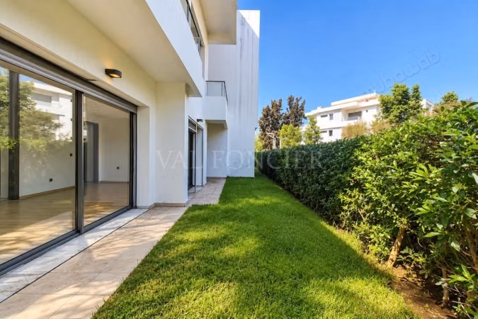 Affitto Appartamento Piano Terra 3 Facciate 4 Camere, Bouskoura Città Verde