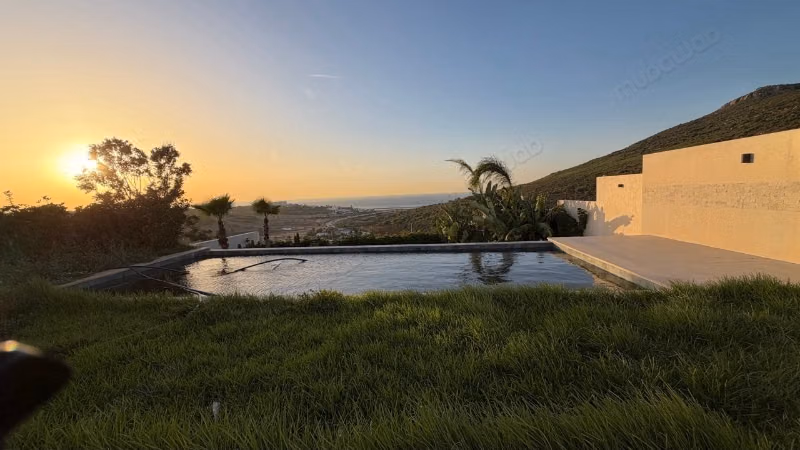A LOUER: Villa splendide non meuble vue mer avec ascenseur