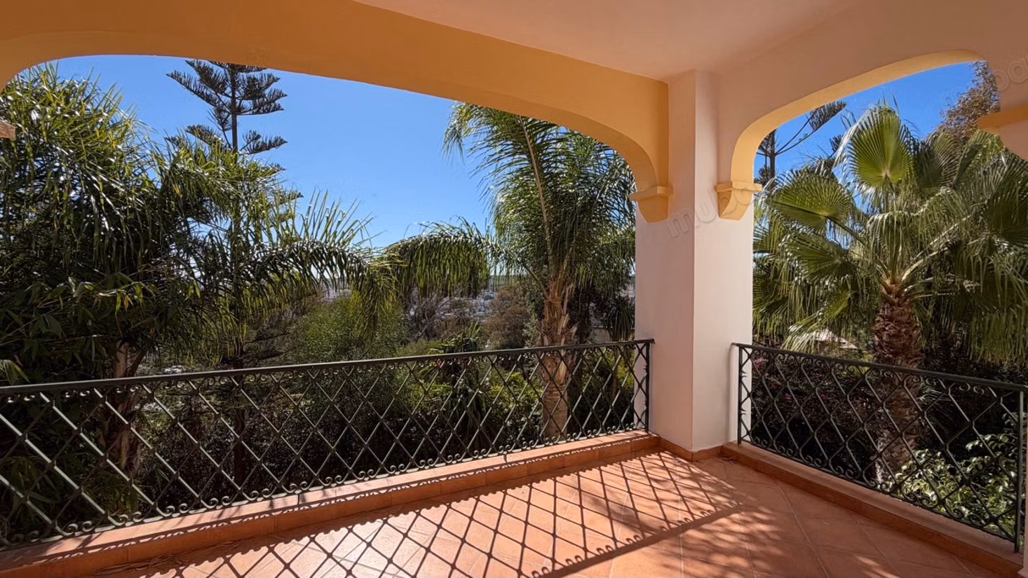 BOUBANA: Magnifique appartement spacieux avec piscine
