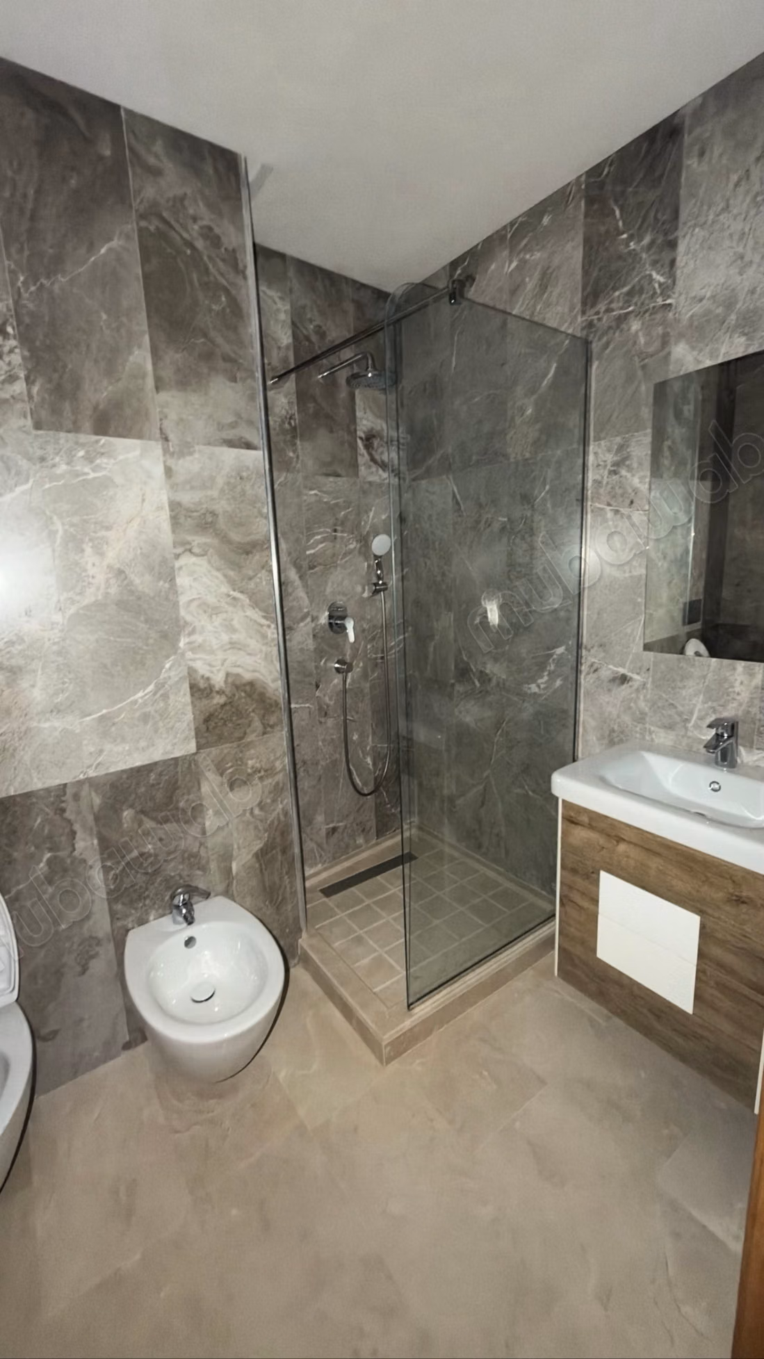 IBERIA: Magnifique Appartement 3 chambres neuf