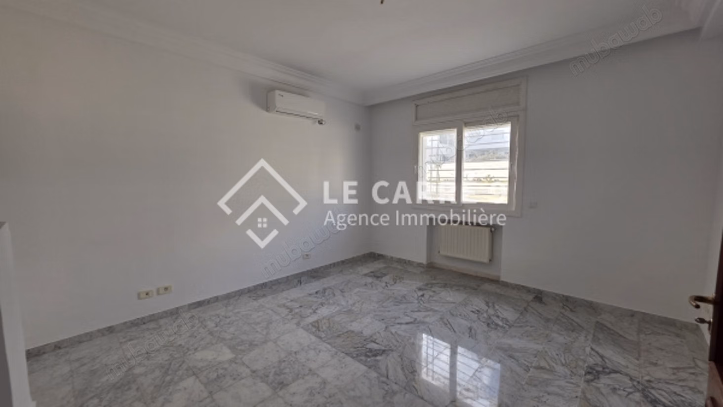 For rent S2 empty on the ground floor at Lake 2