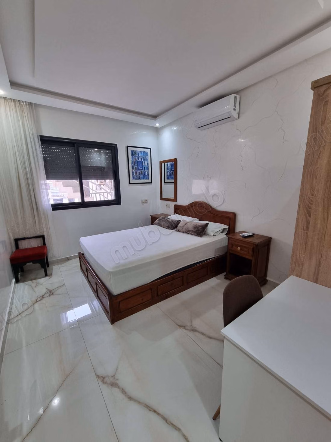 Très bel appartement en location à Founti. 
1 Pièce. 
Meublé