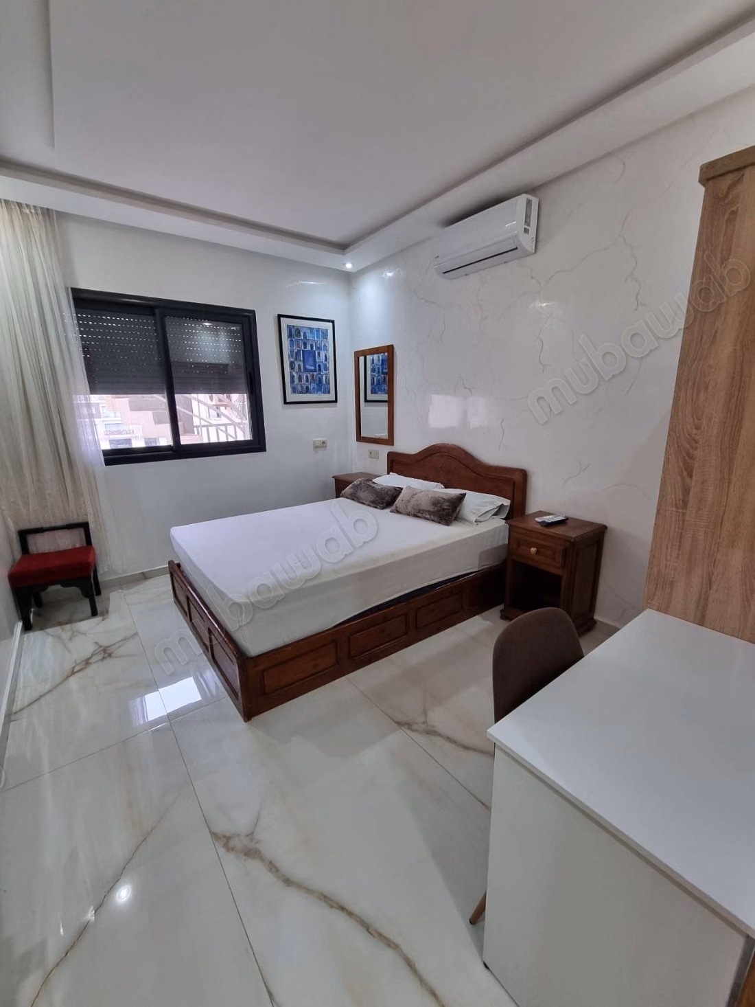 Très bel appartement en location à Founti. 
1 Pièce. 
Meublé