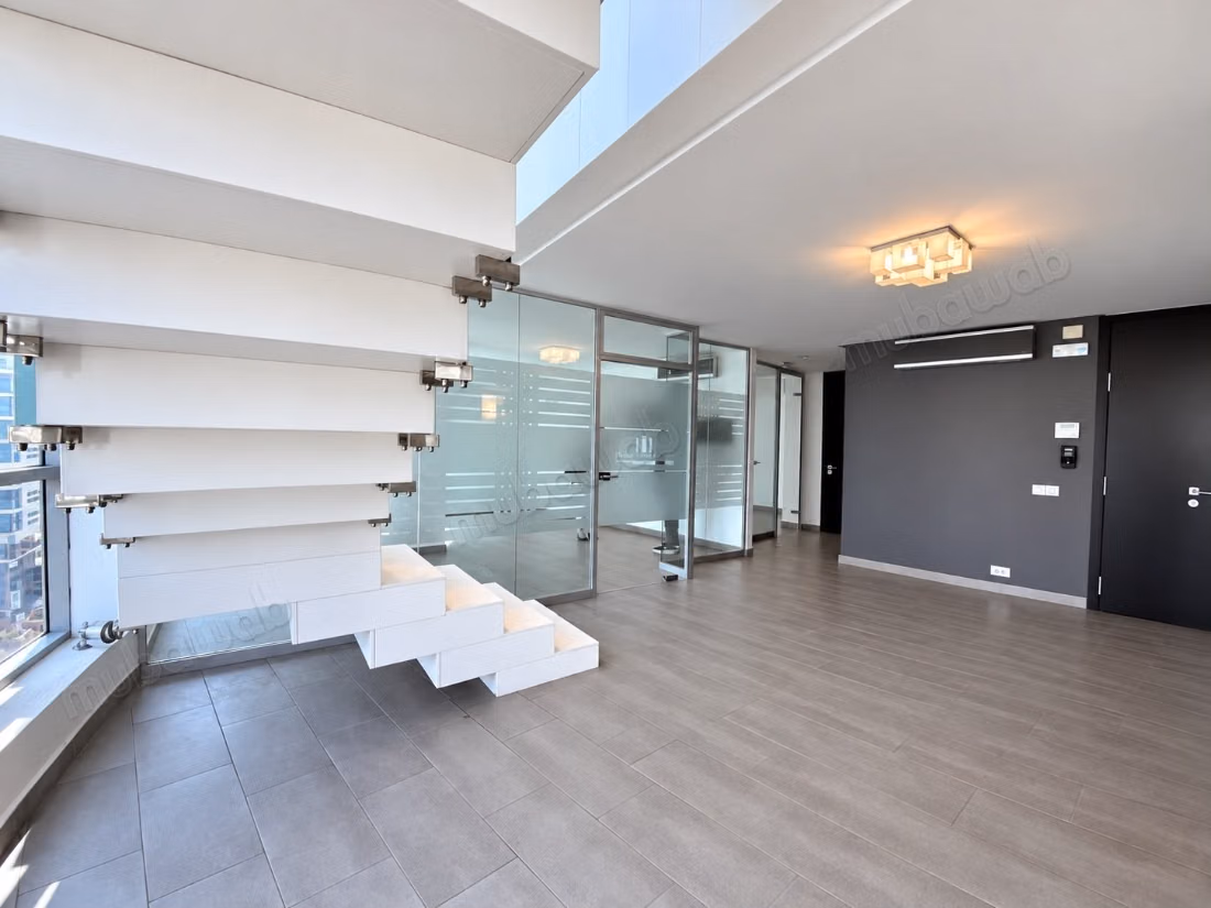 Plateau de bureau duplex hs 220m bd d’anfa