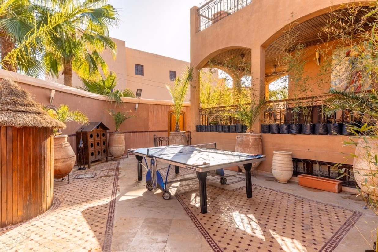 Hôtel villa – 700m² à Targa