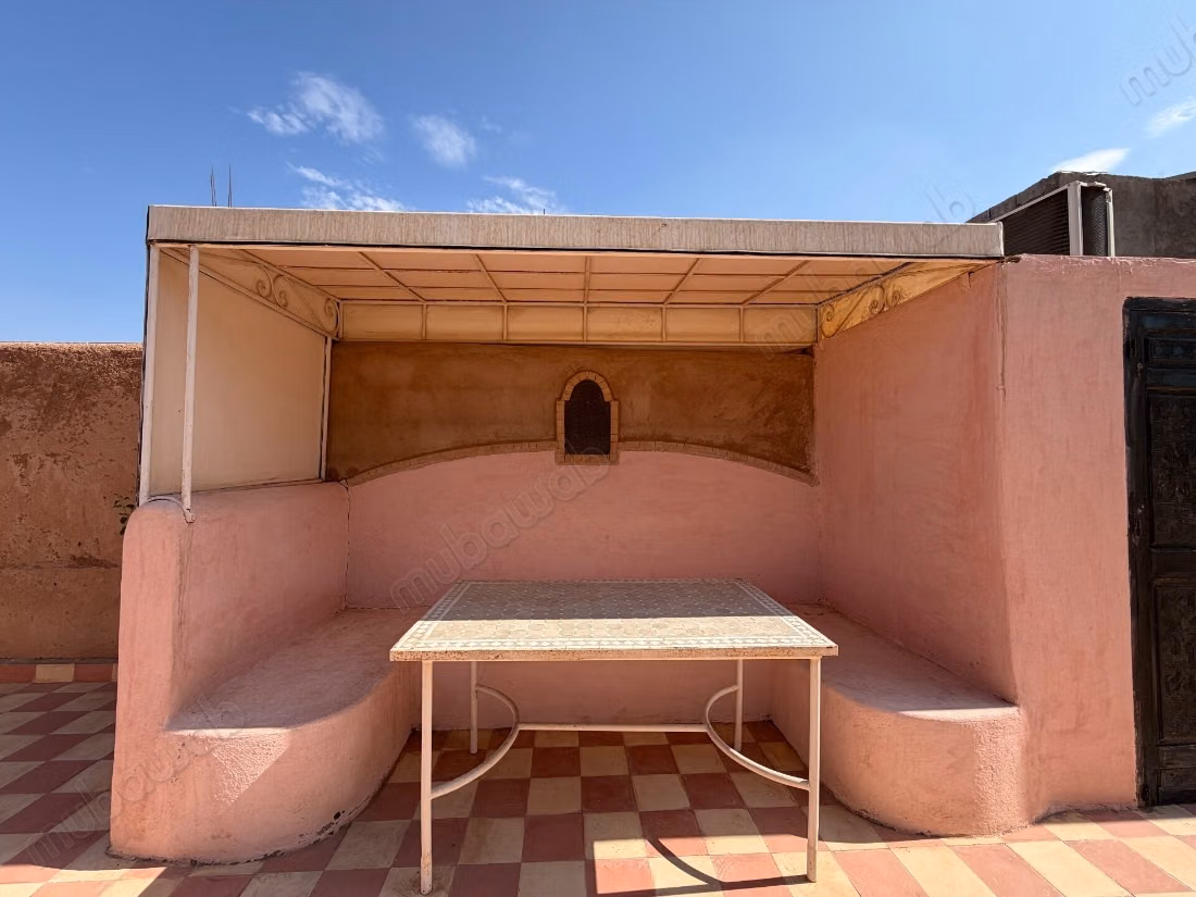 Villa authentique – 500m² à Route de Ouarzazate