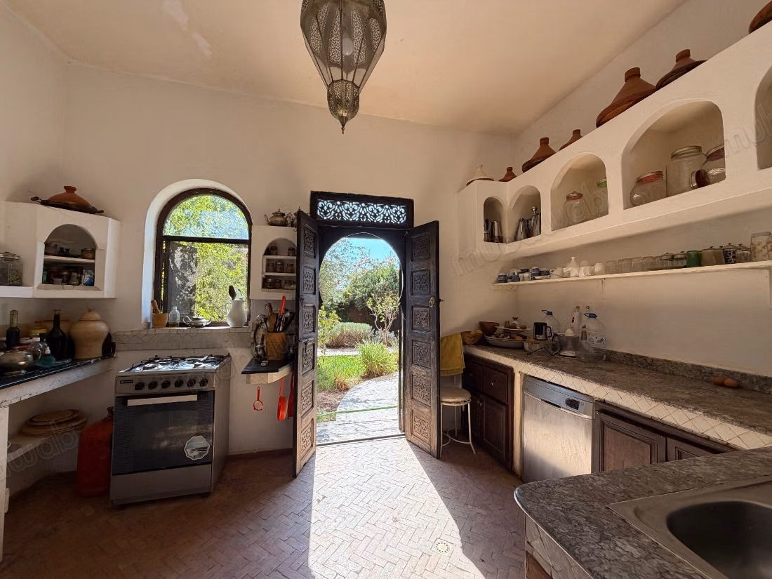 Villa authentique – 500m² à Route de Ouarzazate
