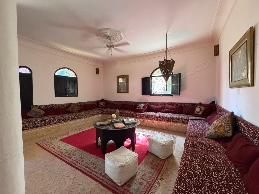 Villa authentique – 500m² à Route de Ouarzazate