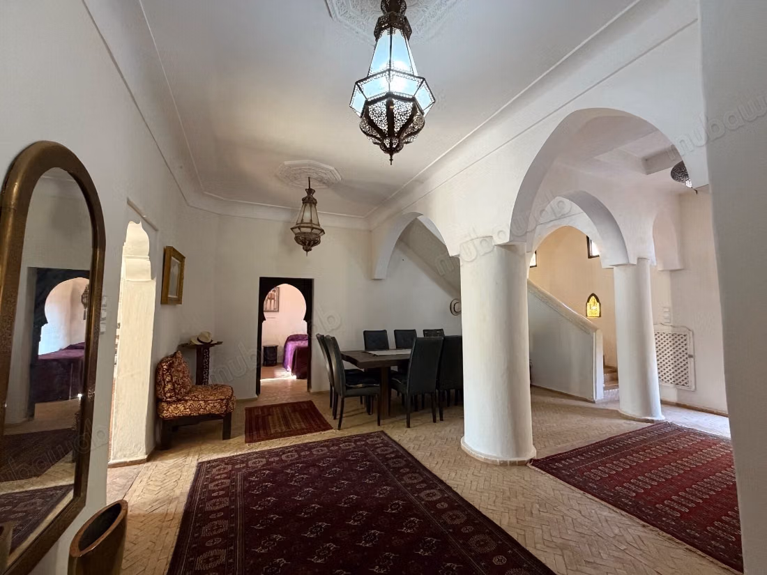 Villa authentique – 500m² à Route de Ouarzazate