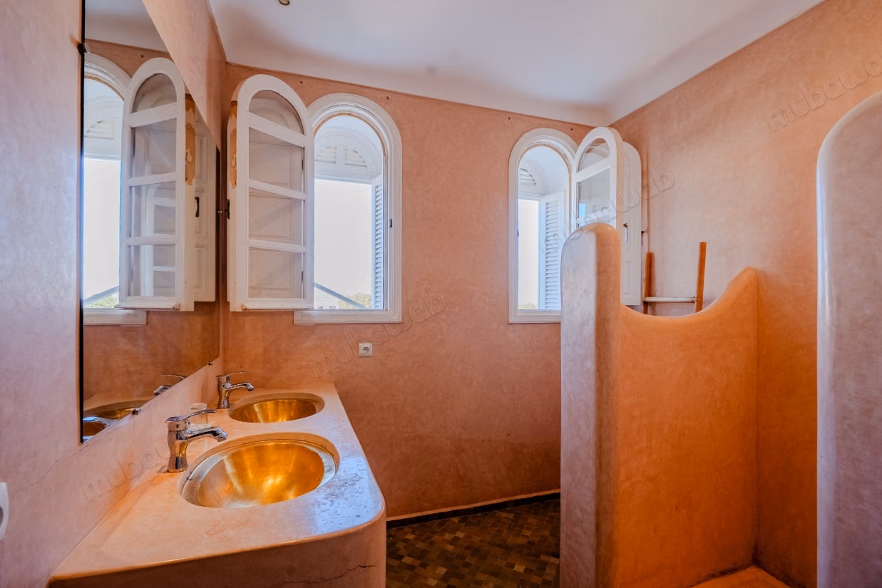 Villa vue mer, zone D4, fort potentiel d'extention