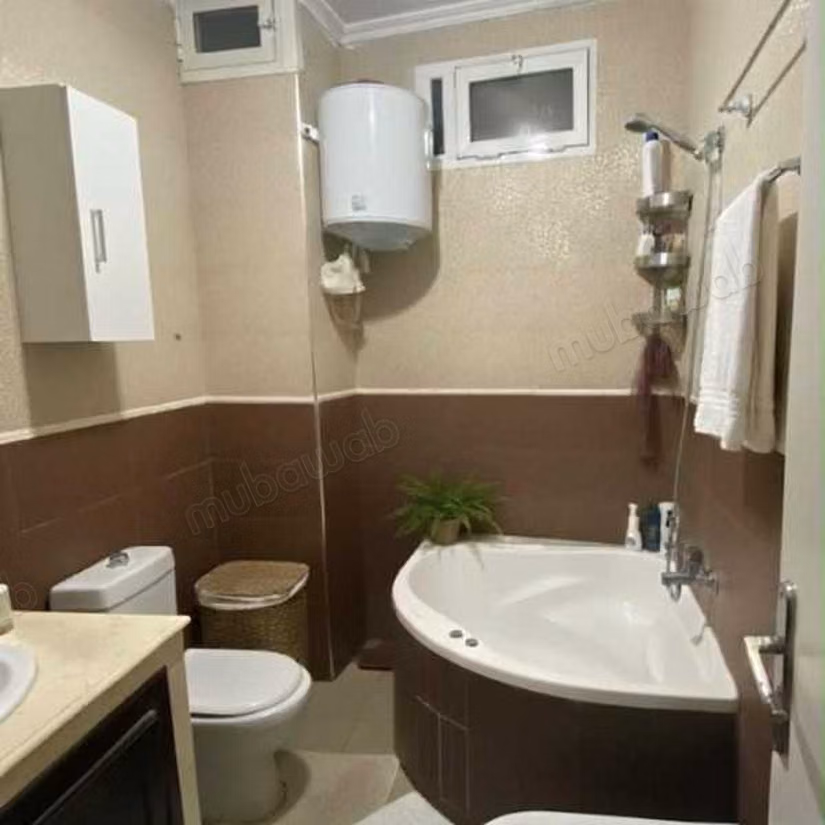 Appartement à Vendre de 140.0 m² à Casablanca, Quartier Tsf