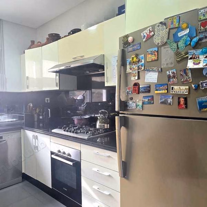 Appartement à Vendre de 168.0 m² à Dar Bouazza,
Tamaris1