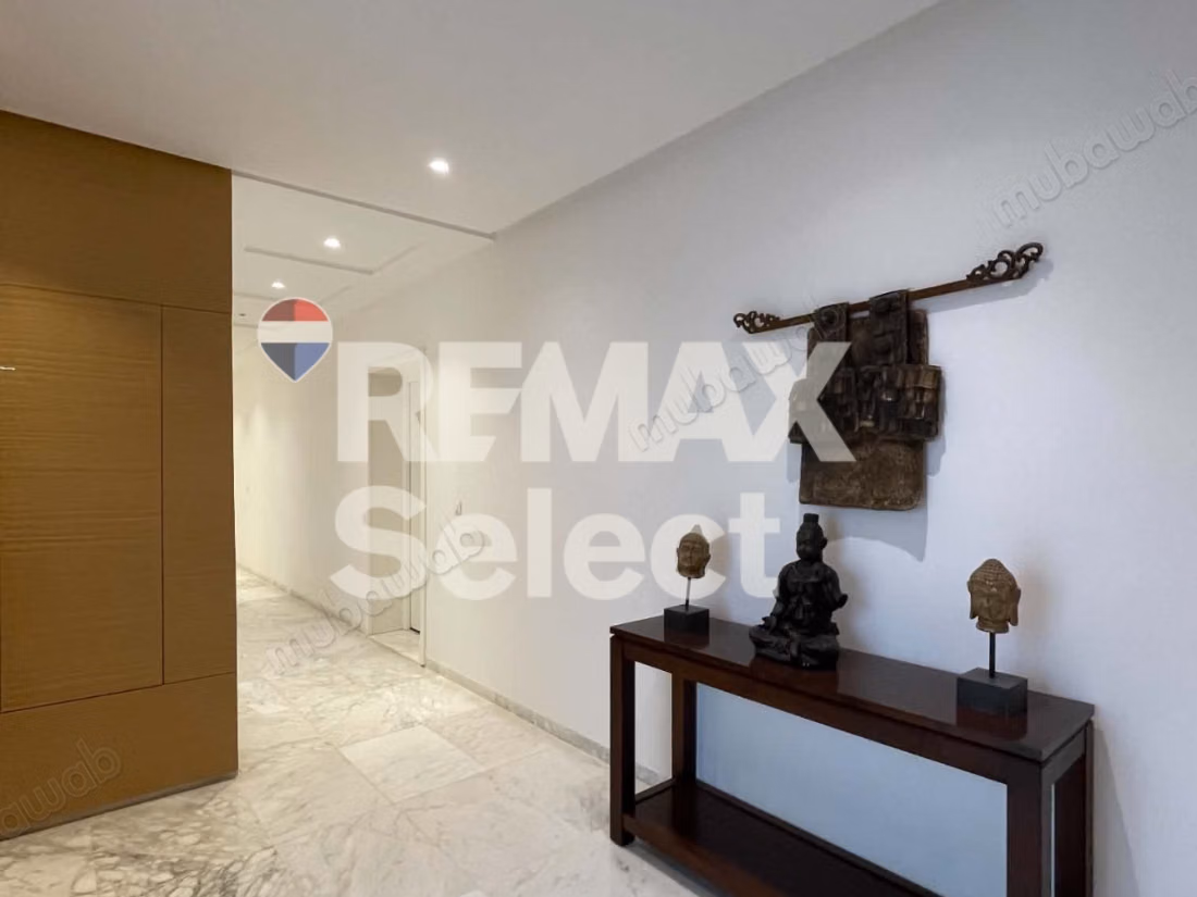 For rent new S1 with parking in La Marsa Plage