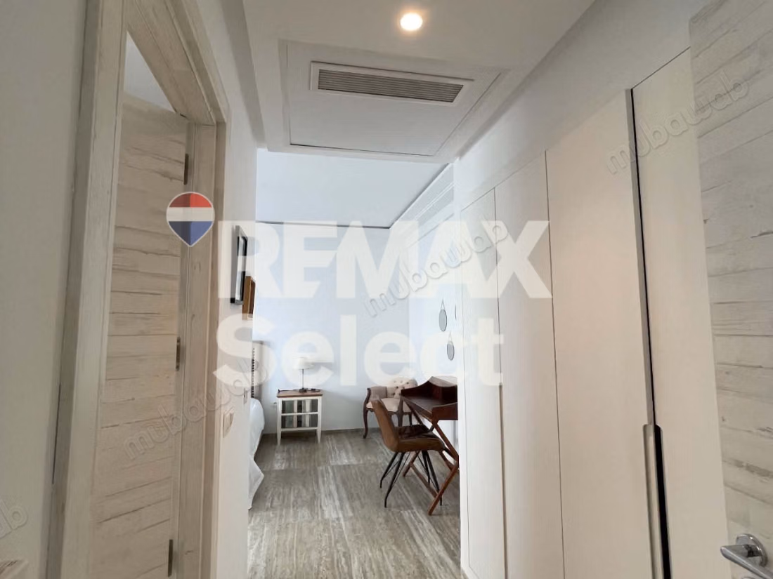 For rent new S1 with parking in La Marsa Plage