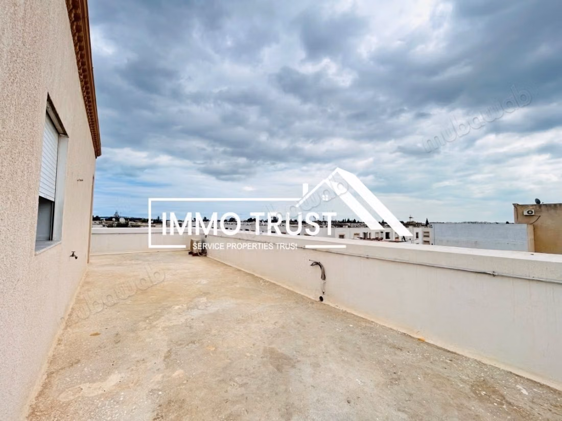 Appartamento S1 con terrazza a La Soukra